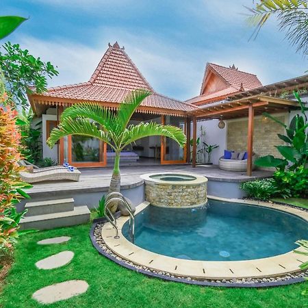 Molokai Suites Uluwatu Екстериор снимка